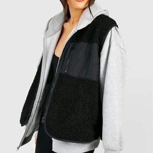 Boohoo Men's Black Sherpa Vest